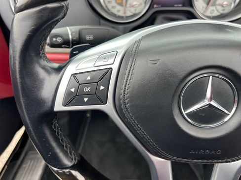 Used 2014 Mercedes-Benz SL 550 SL 550 w/ Driver Assistance Package image 35