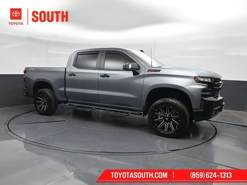 Used 2021 Chevrolet Silverado 1500 LT Trail Boss w/ Convenience Package II AWD/4WD image 1