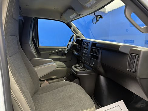 Used 2024 Chevrolet Express 2500 w/ Driver Convenience Package RWD image 21