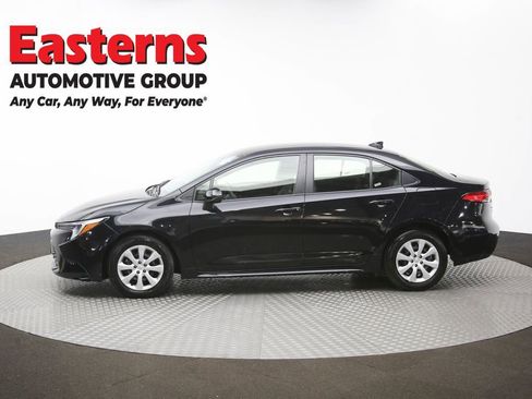 Used 2025 Toyota Corolla LE FWD image 61