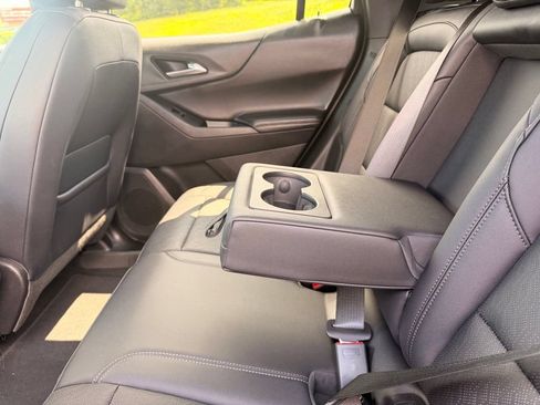 Used 2026 Chevrolet Equinox LT w/ Convenience Package II AWD/4WD image 35