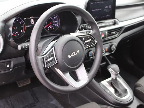 Used 2024 Kia Forte LXS image 16