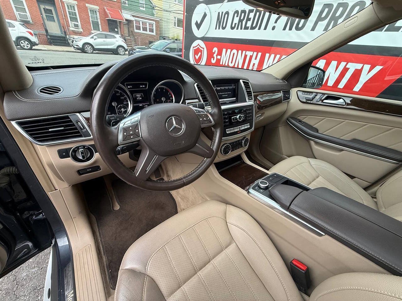 Used 2013 Mercedes-Benz GL 450 4MATIC image 7