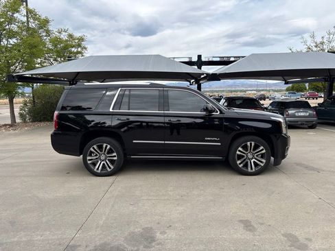 Used 2019 GMC Yukon Denali w/ Denali Ultimate Package AWD/4WD image 2