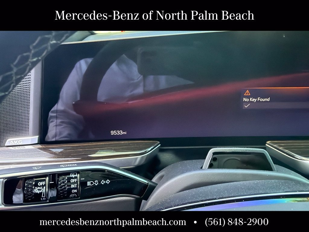 Used 2025 Cadillac Escalade ESV Premium Luxury AWD/4WD image 7