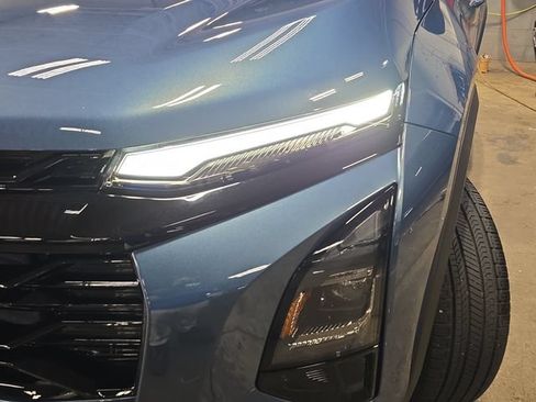 Used 2025 Chevrolet Equinox RS AWD/4WD image 34