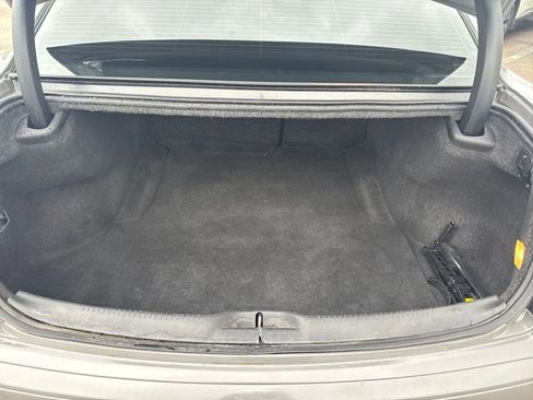 Used 2019 Chrysler 300 S image 24