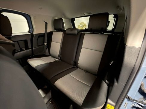 Used 2014 Toyota FJ Cruiser 4WD image 54