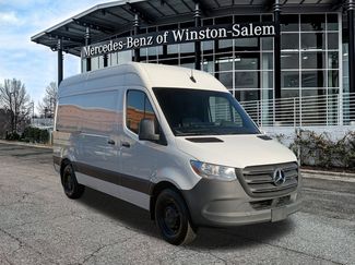 Used 2023 Mercedes-Benz Sprinter 2500 video 1