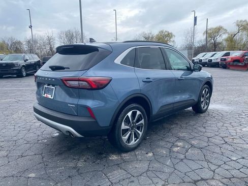 Used 2023 Ford Escape Platinum AWD/4WD image 6