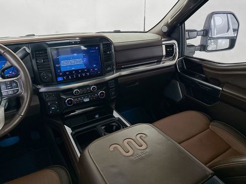 Used 2025 Ford F350 King Ranch image 27
