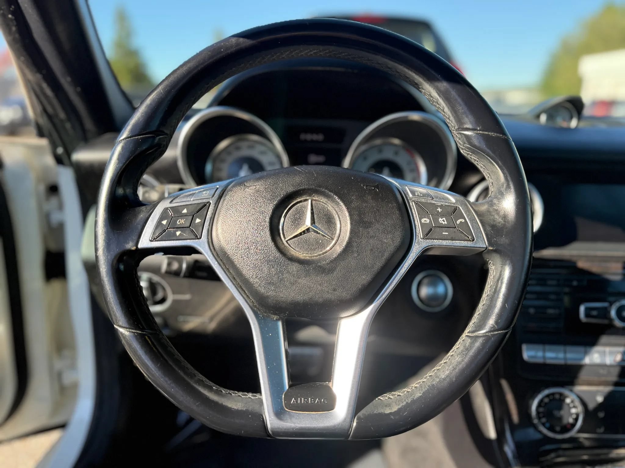 Used 2013 Mercedes-Benz SLK 250 image 24