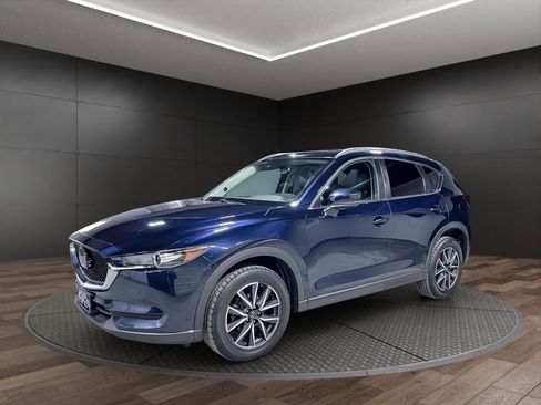 Used 2018 MAZDA CX-5 Touring w/ Preferred Equipment Package image 4
