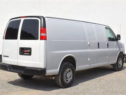 Used 2021 Chevrolet Express 2500 Extended w/ Driver Convenience Package RWD image 5