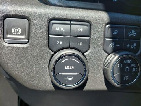 Used 2024 Chevrolet Silverado 3500 LTZ w/ LTZ Premium Package AWD/4WD image 44