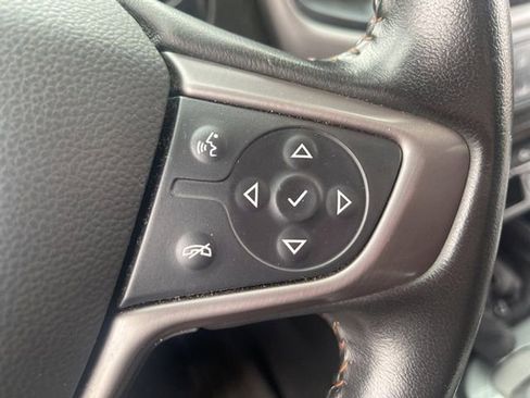 Used 2022 GMC Canyon AT4 image 10