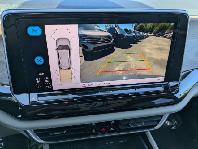 New 2026 Volkswagen Atlas SE FWD image 24