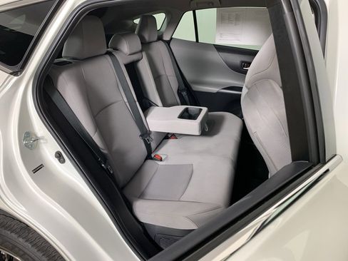 Used 2021 Toyota Venza LE image 23