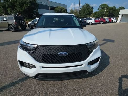 Used 2020 Ford Explorer XLT w/ Comfort Package AWD/4WD image 3