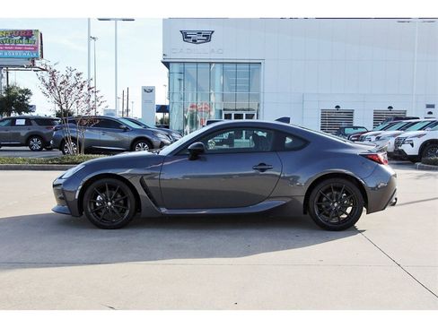 Used 2023 Toyota GR86 Premium image 3