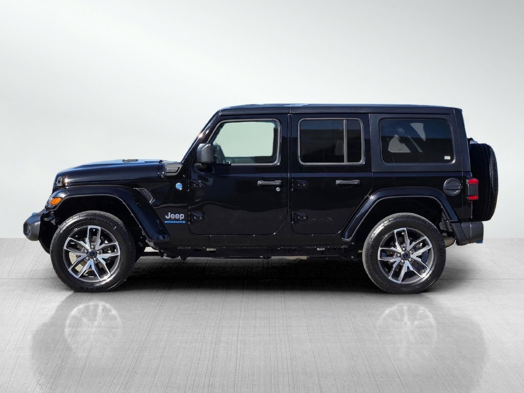 Used 2024 Jeep Wrangler Unlimited w/ Convenience Group AWD/4WD image 7