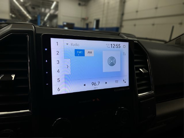 Used 2016 Ford F150 XLT AWD/4WD image 29