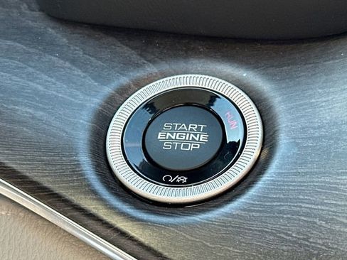 Used 2022 Jeep Grand Cherokee Overland AWD/4WD image 40