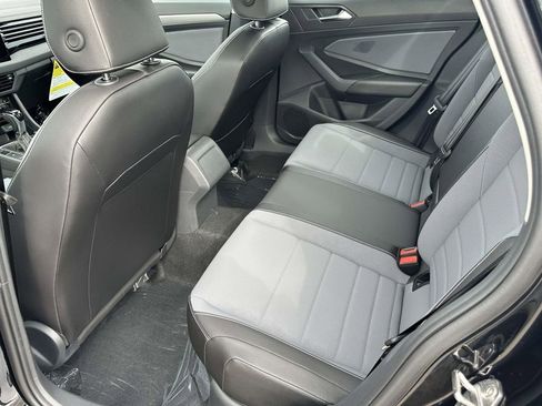 New 2026 Volkswagen Jetta SE FWD image 8