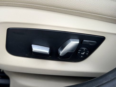 Used 2019 BMW 540i xDrive image 22