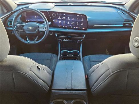 Used 2024 Chevrolet Traverse LT image 18