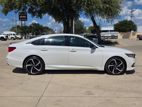 Used 2022 Honda Accord Sport Special Edition image 8