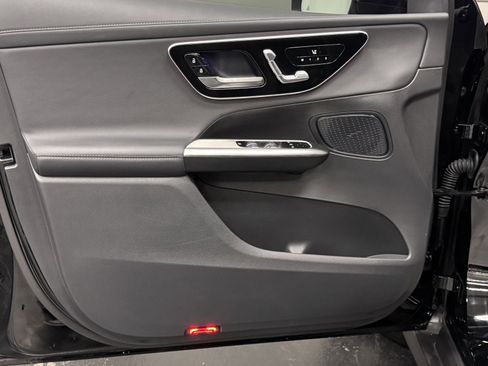 Certified 2025 Mercedes-Benz GLC 350e 4MATIC image 19