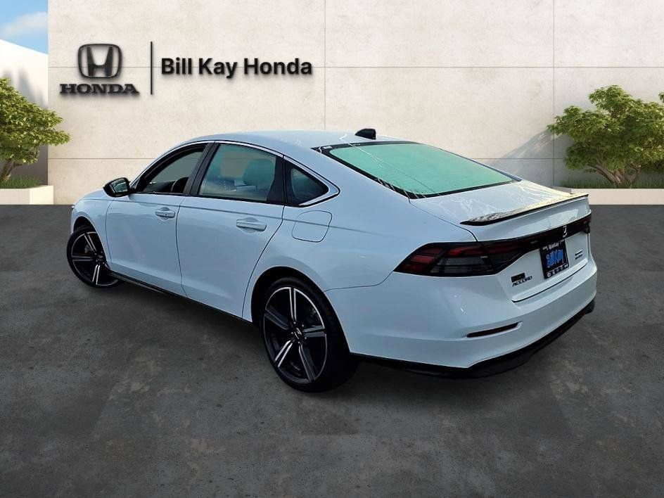 Used 2023 Honda Accord Sport image 6