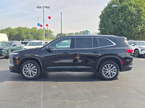 Used 2025 Buick Enclave Preferred FWD image 6