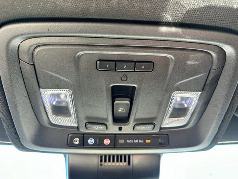 Used 2023 Chevrolet Silverado 1500 High Country image 13