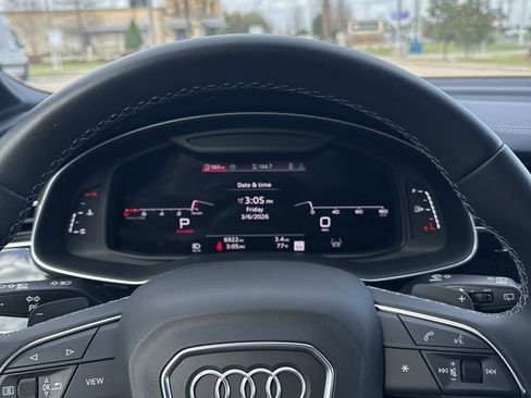 Used 2025 Audi Q7 3.0T Prestige w/ Prestige Package image 11