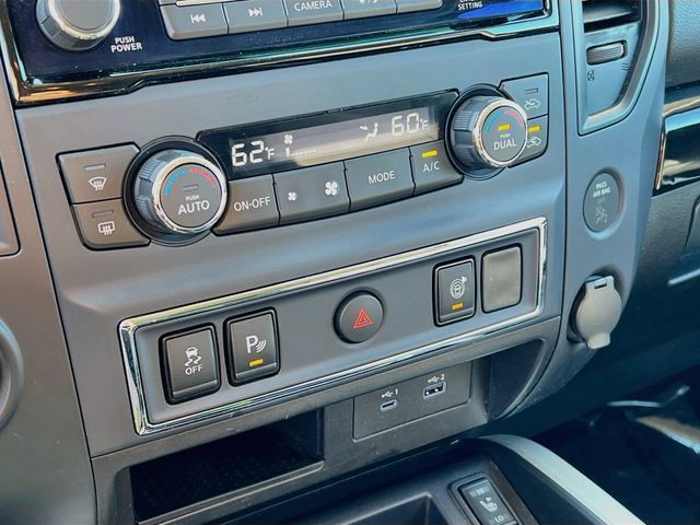 Used 2024 Nissan Titan SV w/ SV Convenience Package RWD image 10