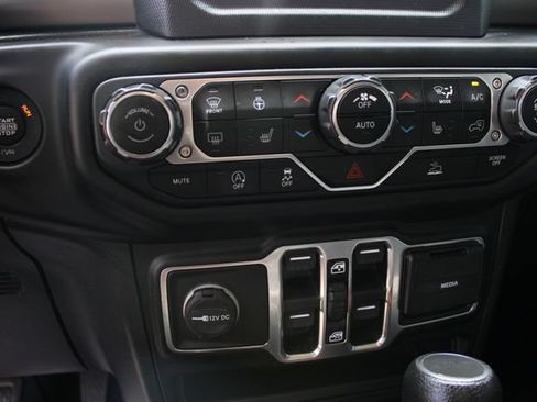 Used 2020 Jeep Gladiator Sport w/ Quick Order Package 24S AWD/4WD image 15