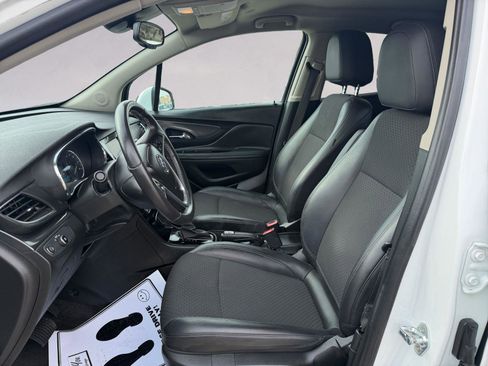 Used 2022 Buick Encore Preferred w/ Safety Package image 9