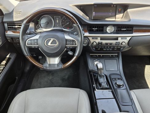 Used 2018 Lexus ES 350 w/ Premier Package FWD image 25