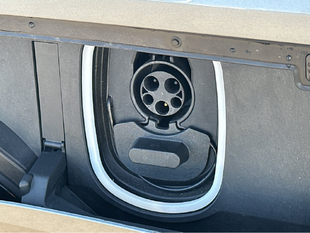 Certified 2024 Cadillac Lyriq Luxury AWD/4WD image 16