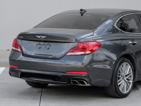 Used 2021 Genesis G70 2.0T w/ Elite Package RWD image 5