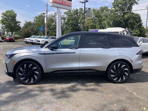 Certified 2024 Lincoln Nautilus Reserve w/ Equipment Group 202A image 8