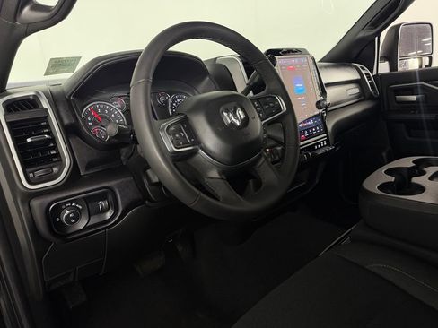 Used 2025 RAM 2500 Big Horn AWD/4WD image 21