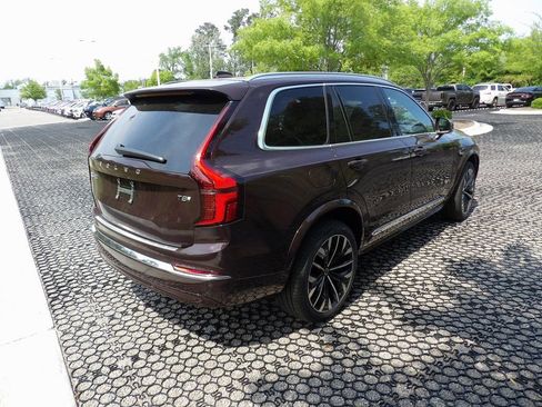 Certified 2025 Volvo XC90 T8 Plus w/ Protection Package Premier AWD/4WD image 6