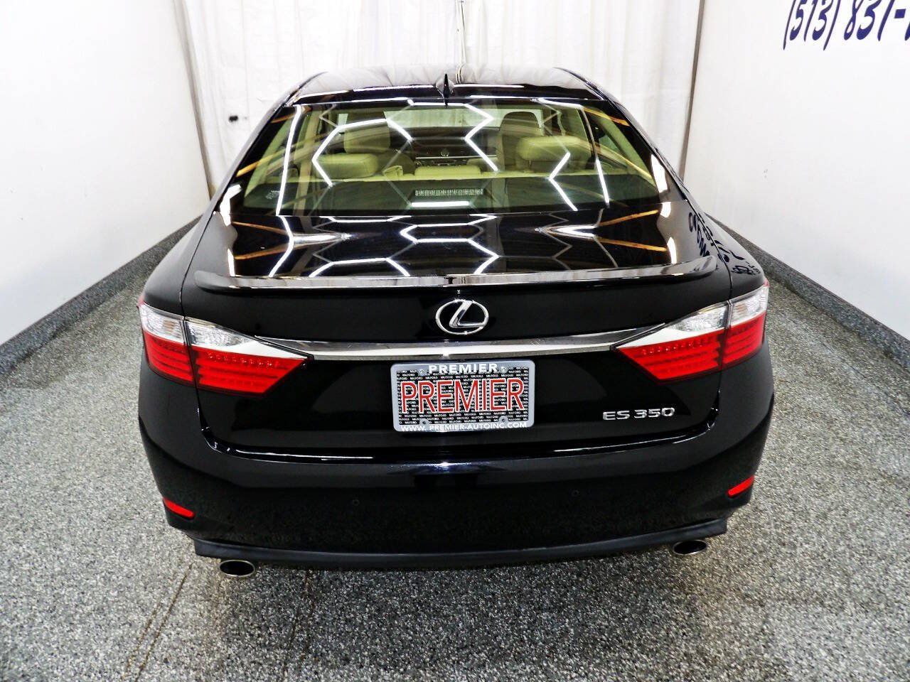 Used 2015 Lexus ES 350 w/ Luxury Package FWD image 5