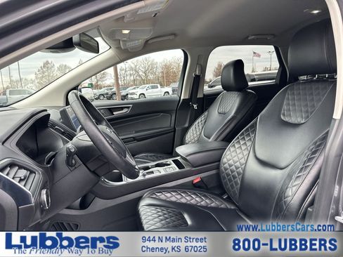 Used 2024 Ford Edge Titanium image 10