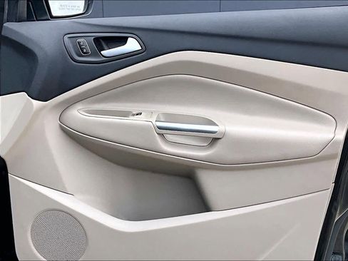 Used 2017 Ford Escape SE w/ SE Leather Comfort Package image 21