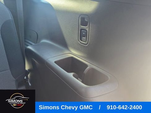 Used 2023 Chevrolet Traverse LT w/ Rear Camera Mirror Package AWD/4WD image 37