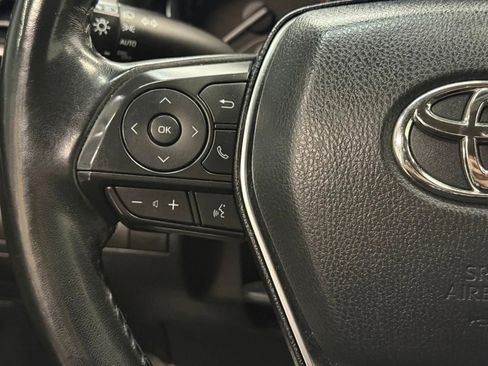 Used 2020 Toyota Camry SE image 29